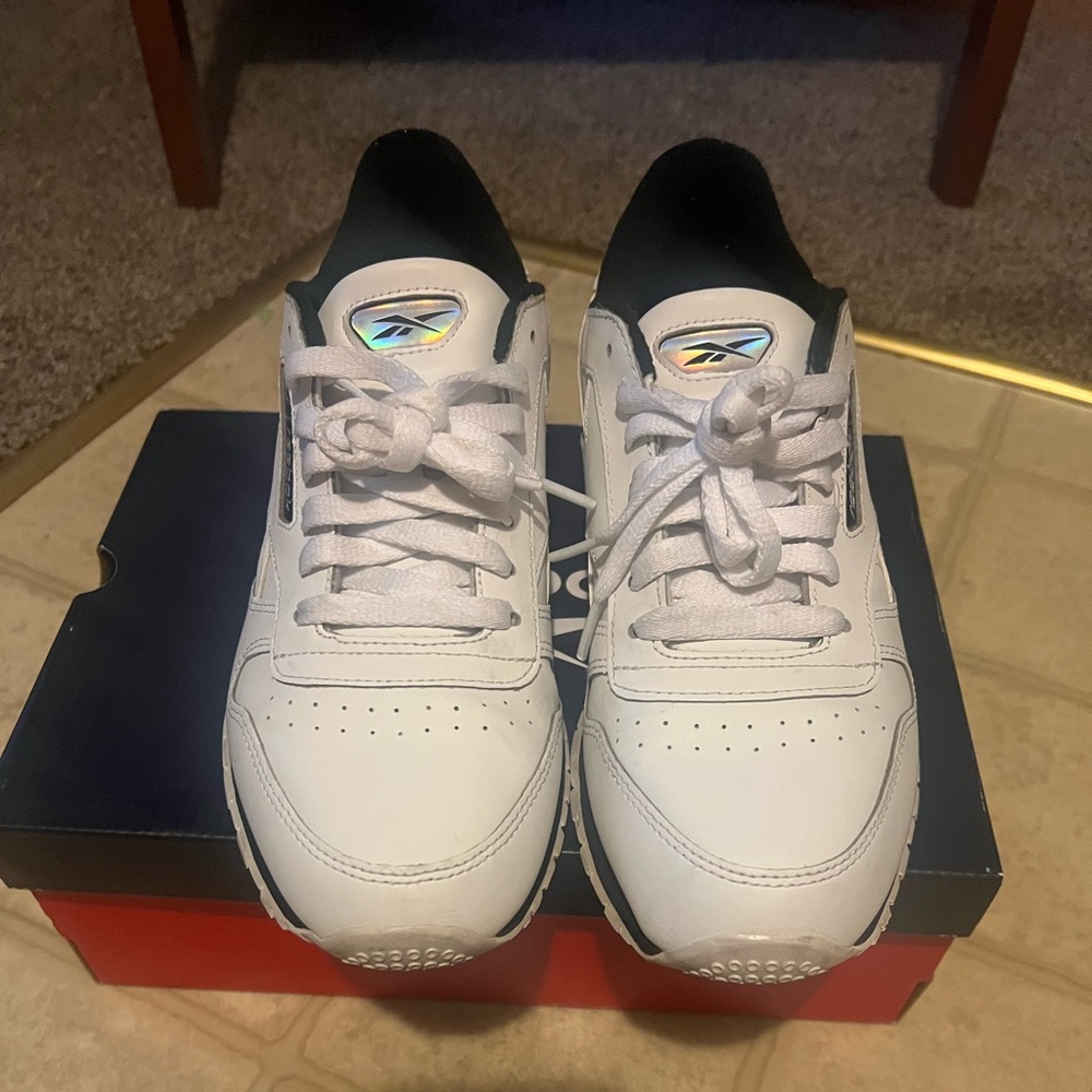 Reebok classic leather shoes